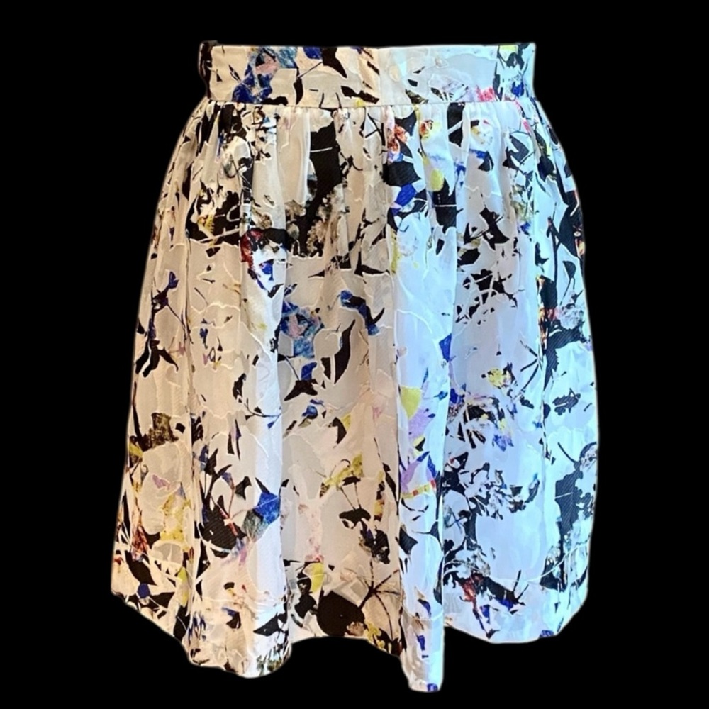 Women’s Elizabeth and James White Floral Above Knee Flare Skirt Size 4